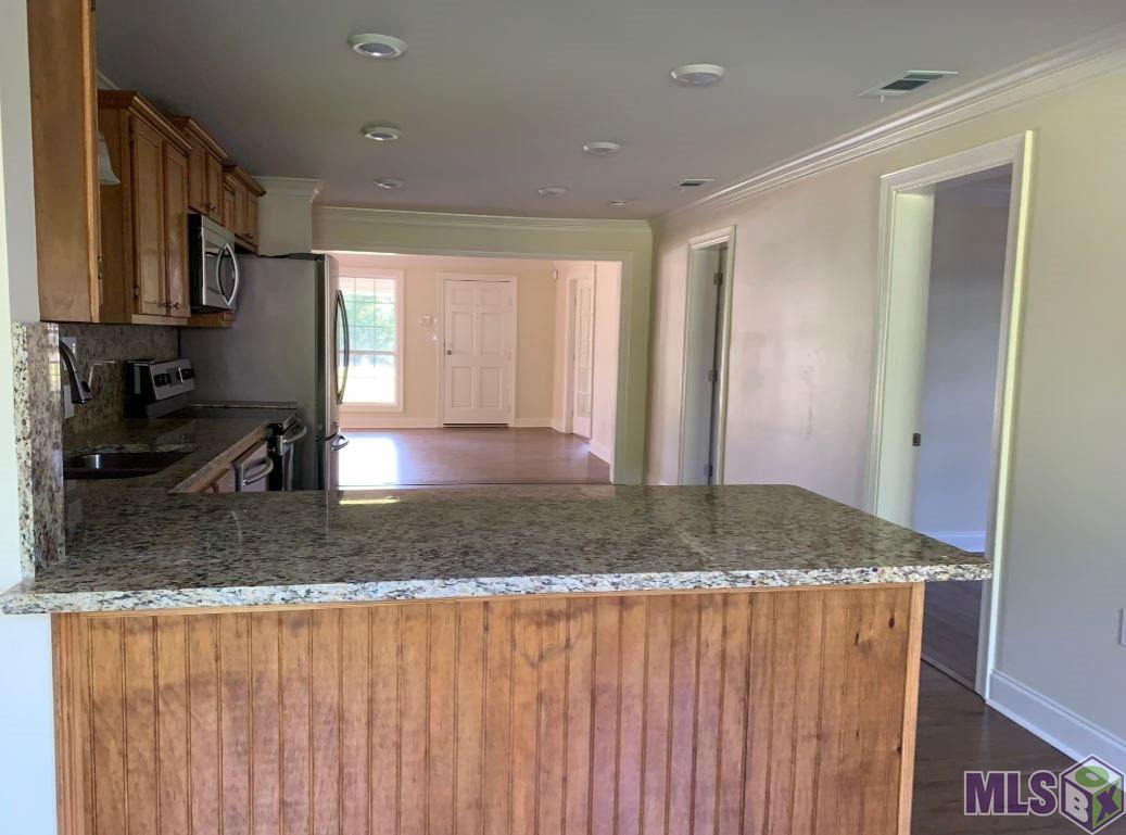 33399 Perkins Road Denham Springs, LA 70706 - Photo 11 of 19