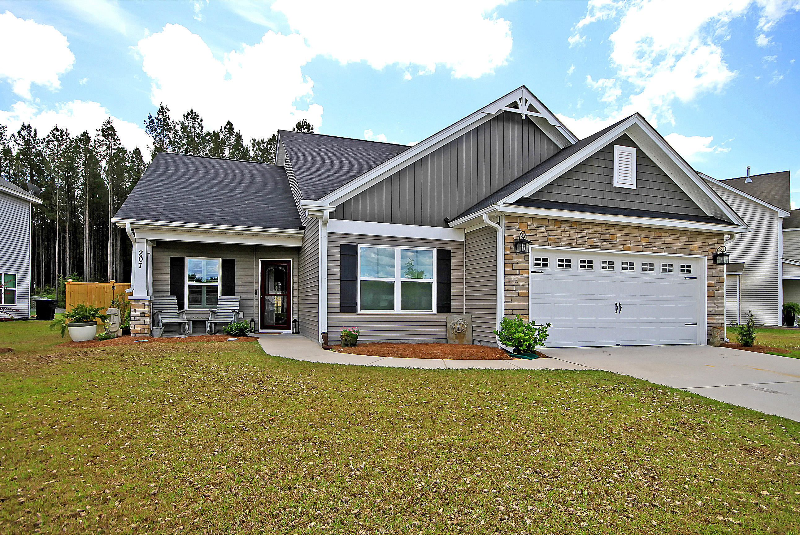 207 Saxony Loop Summerville, SC 29486 - Photo 4 of 36 IMG_0865 copy
