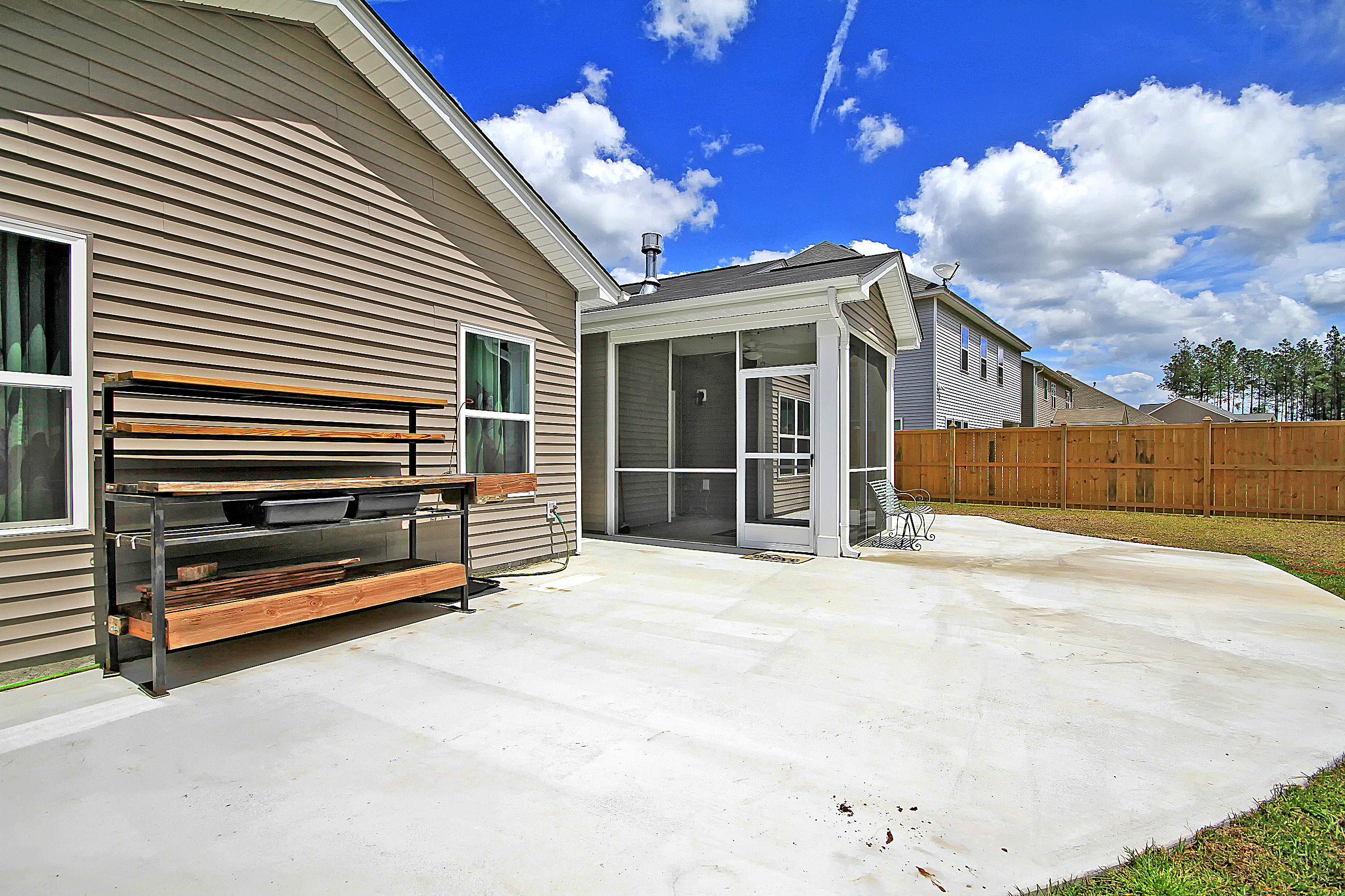 207 Saxony Loop Summerville, SC 29486 - Photo 6 of 36 IMG_0808 copy