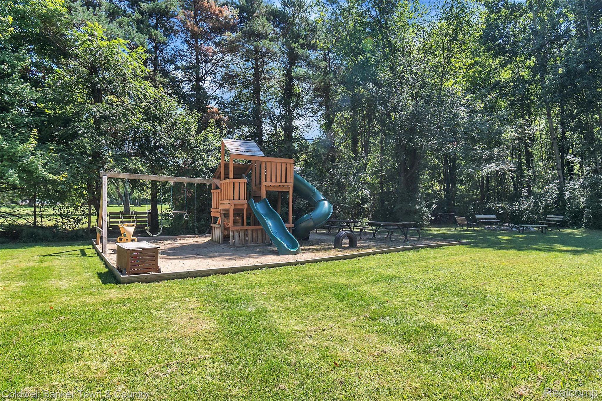 7110 Bergin Road Howell, MI 48843 - Photo 52 of 65 Gallery Image 52