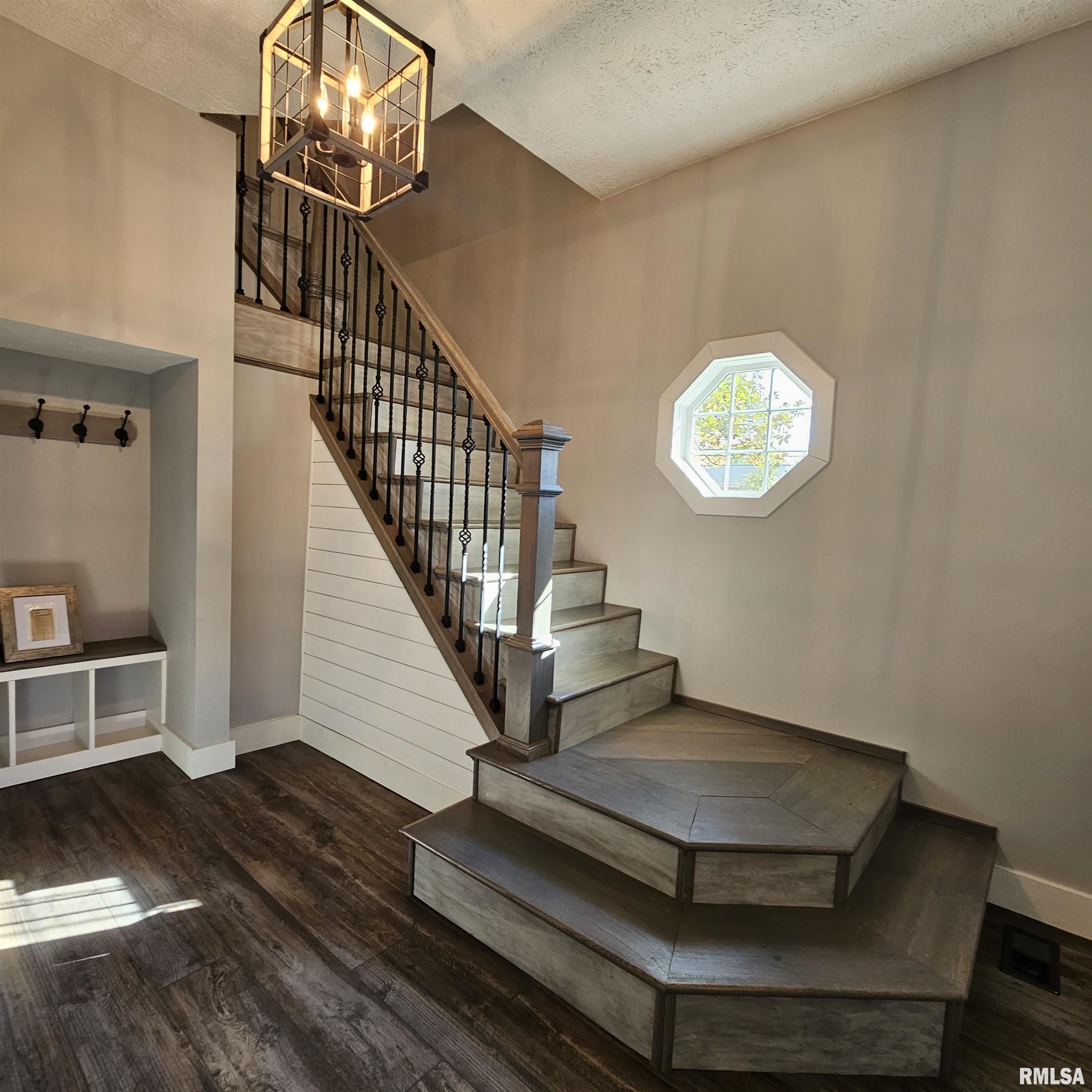 228 South Karber Street Ridgway, IL 62979 - Photo 8 of 34