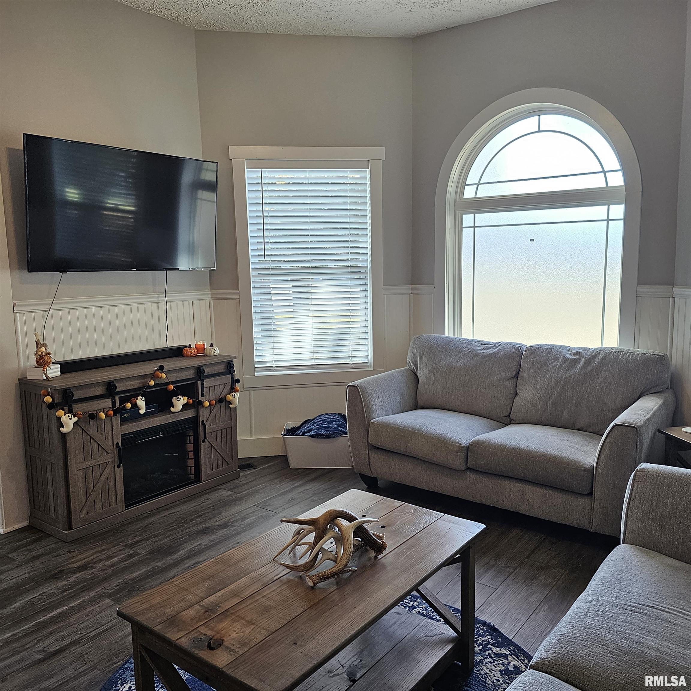 228 South Karber Street Ridgway, IL 62979 - Photo 10 of 34