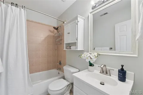 $450,000 | 7918 Cornell Avenue, University City, MO 63130