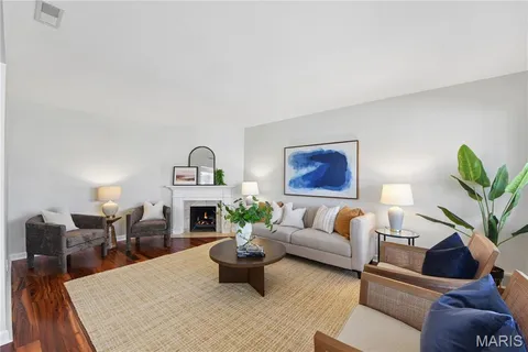 $450,000 | 7918 Cornell Avenue, University City, MO 63130