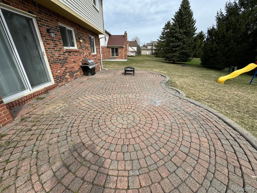 1675 Dunston Road Canton, MI 48188 - Photo 5 of 21