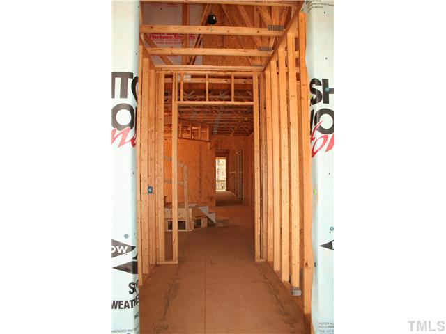 8100 Cranes Place Raleigh, NC 27615 - Photo 3 of 9