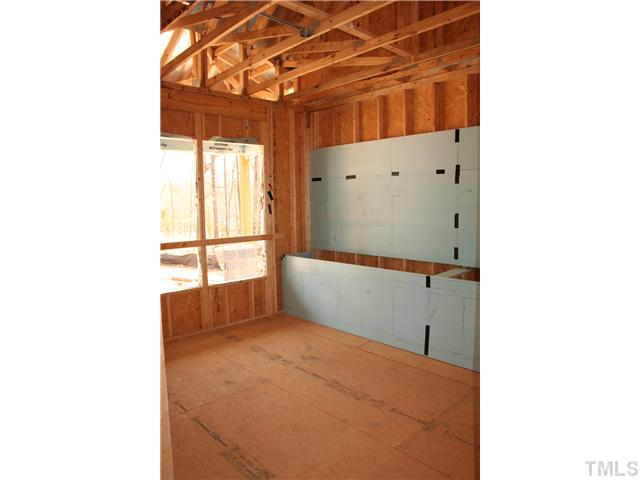 8100 Cranes Place Raleigh, NC 27615 - Photo 4 of 9