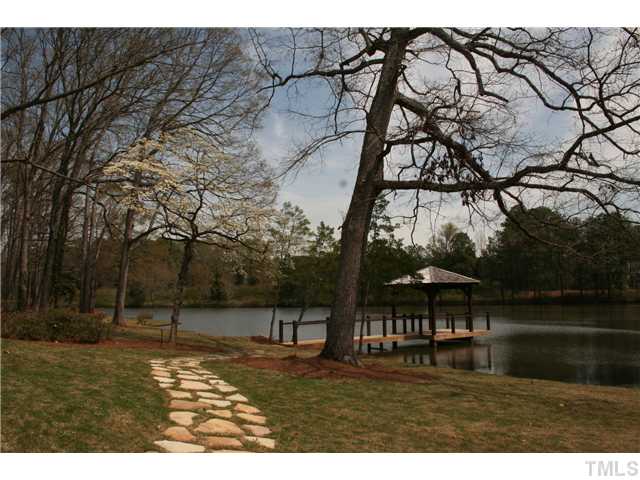 8100 Cranes Place Raleigh, NC 27615 - Photo 7 of 9