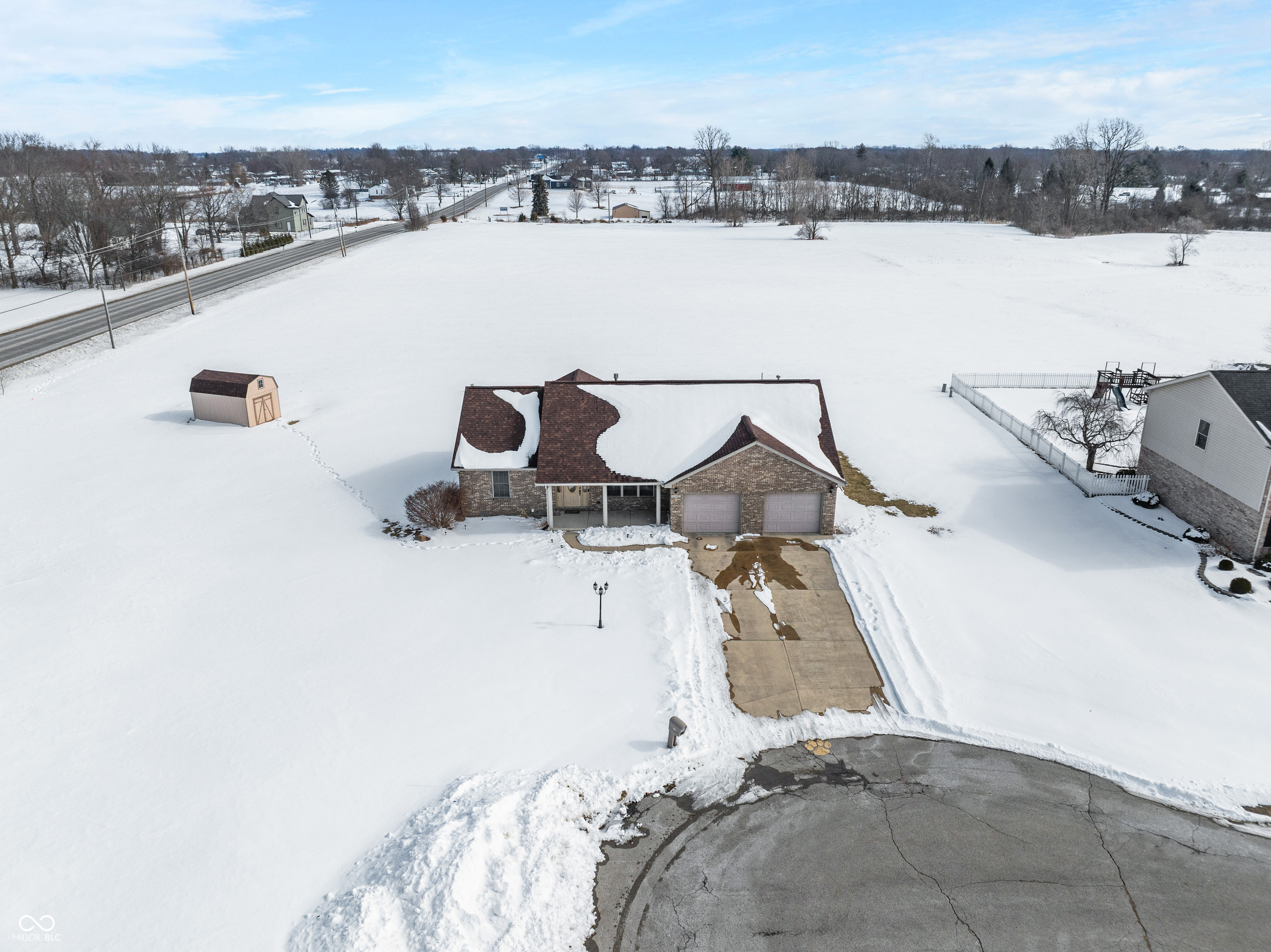 1605 Sutton Street Alexandria, IN 46001 - Photo 3 of 39