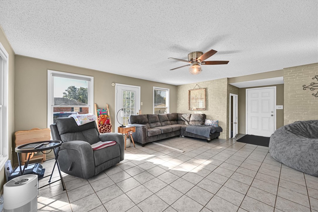 226 South Fishtrap Road Greenville, SC 29611 - Photo 21 of 47 Gallery Image 21