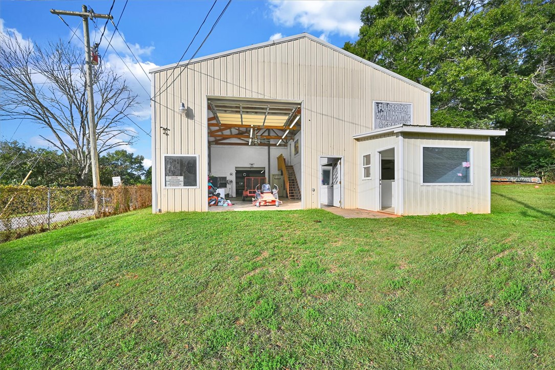 226 South Fishtrap Road Greenville, SC 29611 - Photo 26 of 47 Gallery Image 26