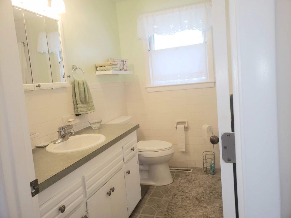 610 Logee Street Woonsocket, RI 02895 - Photo 17 of 34