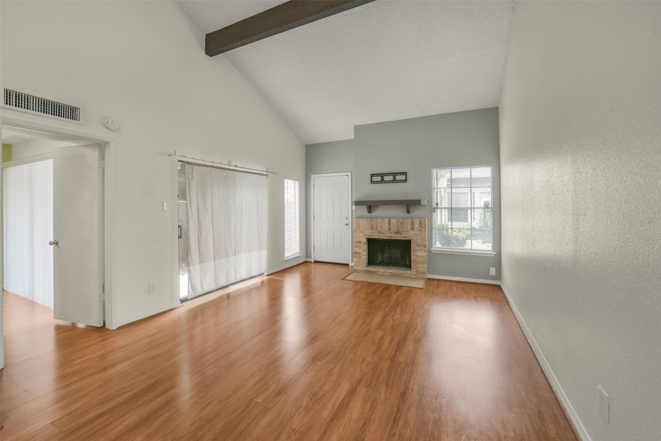 6333 Shadow Tree Drive Houston, TX 77035 - Photo 8 of 36