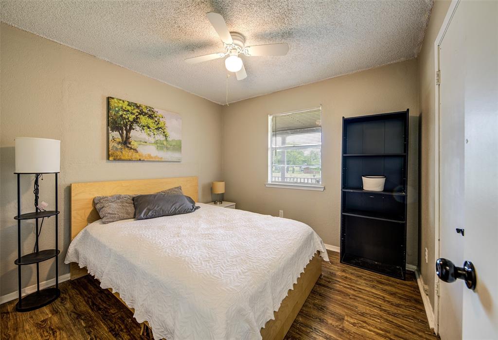 514 Gilliland Road Springtown, TX 76082 - Photo 13 of 31 Bedroom #1