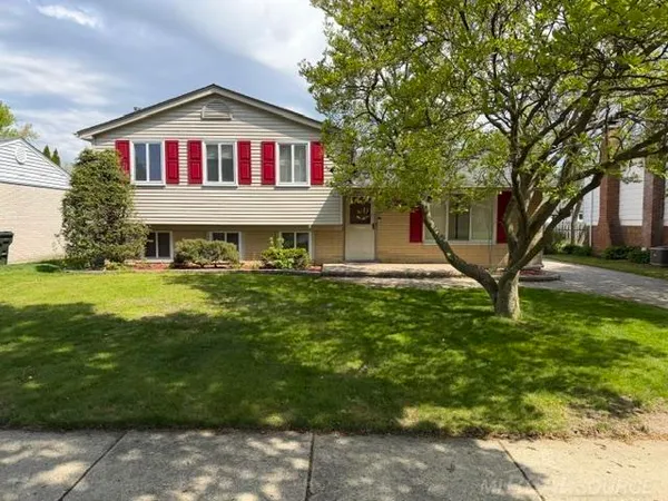 $2,450 | 14137 Randall Drive, Sterling Heights, MI 48313