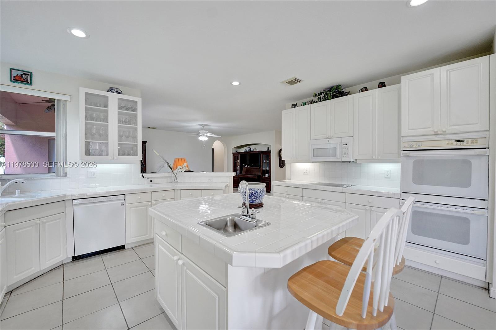14686 Southwest 35th Court Miramar, FL 33027 - Photo 18 of 59