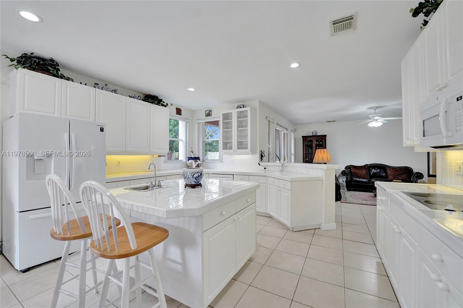 14686 Southwest 35th Court Miramar, FL 33027 - Photo 19 of 59