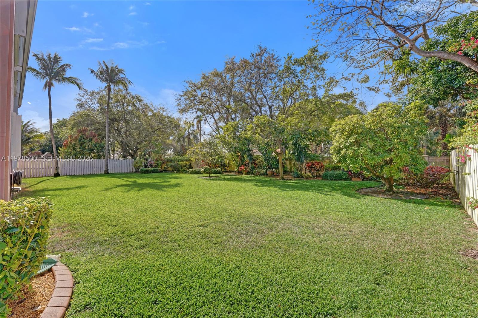 14686 Southwest 35th Court Miramar, FL 33027 - Photo 4 of 59