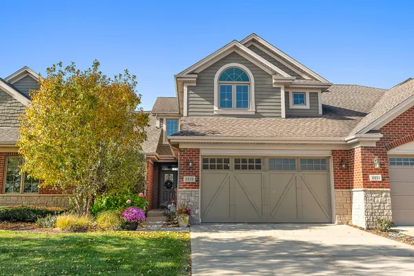 $499,900 | 8839 Holland Harbor Drive, Frankfort, IL 60423