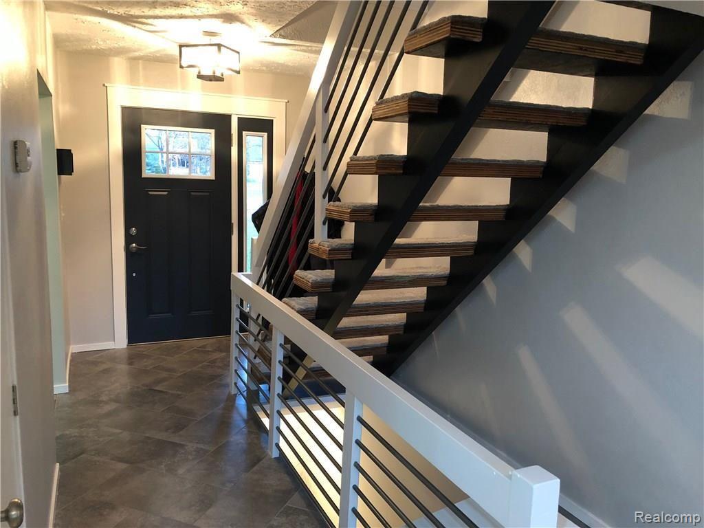30873 West 11 Mile Road Farmington, MI 48336 - Photo 22 of 30 New Flooring and Paint Throughout 2017