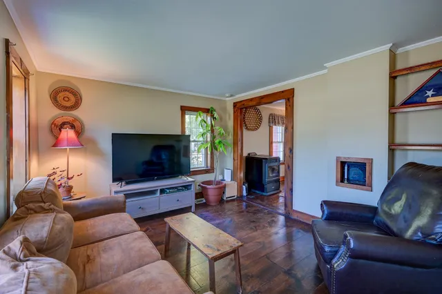 $445,000 | 78 School Street, Effingham, NH 03882