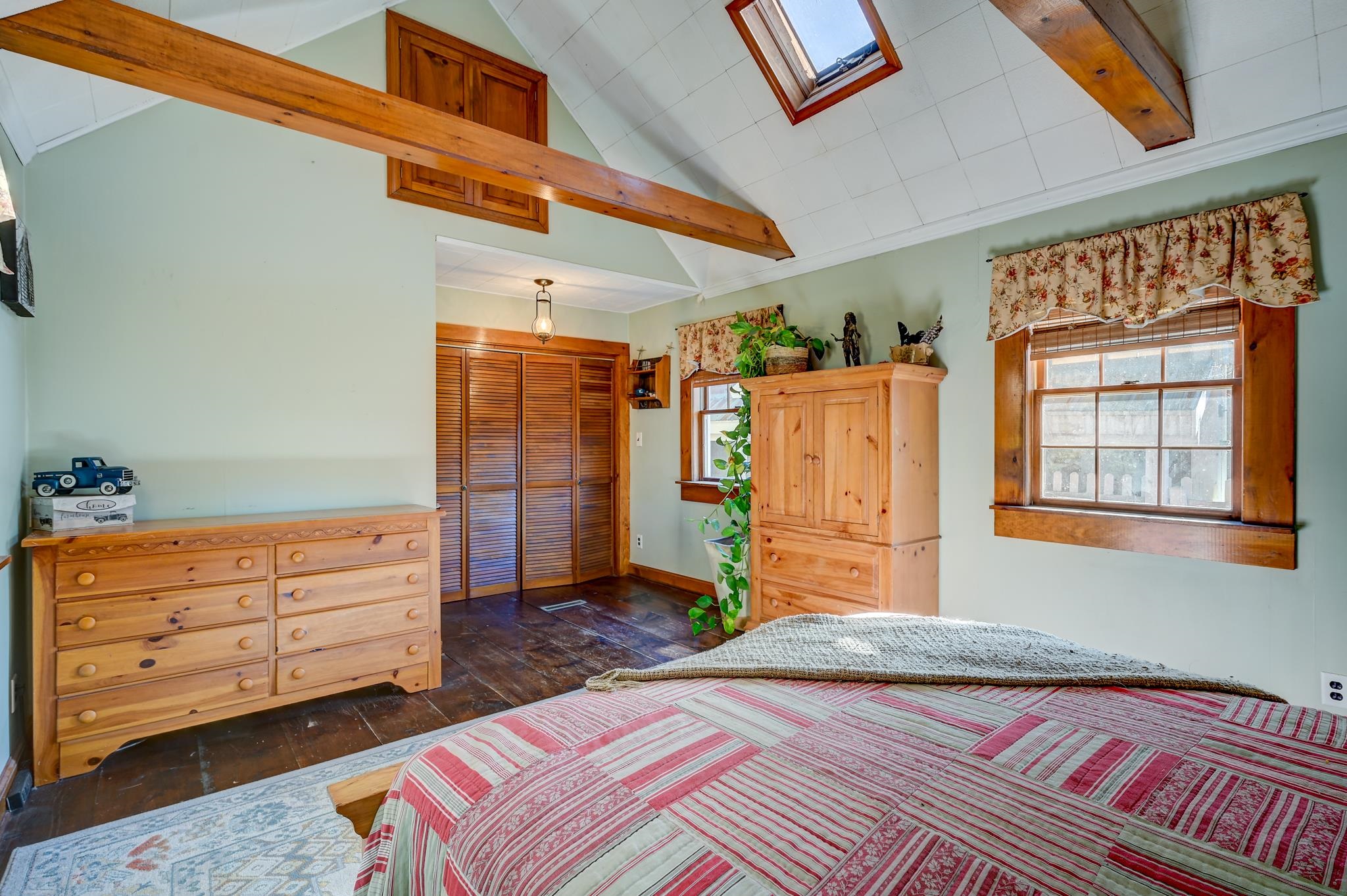 78 School Street Effingham, NH 03882 - Photo 19 of 59