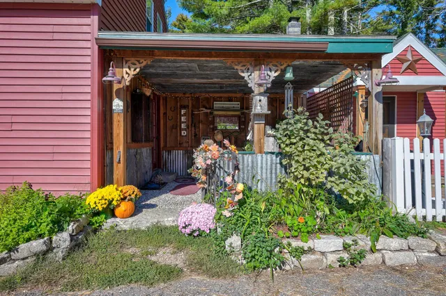 $445,000 | 78 School Street, Effingham, NH 03882