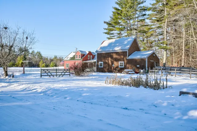 $445,000 | 78 School Street, Effingham, NH 03882
