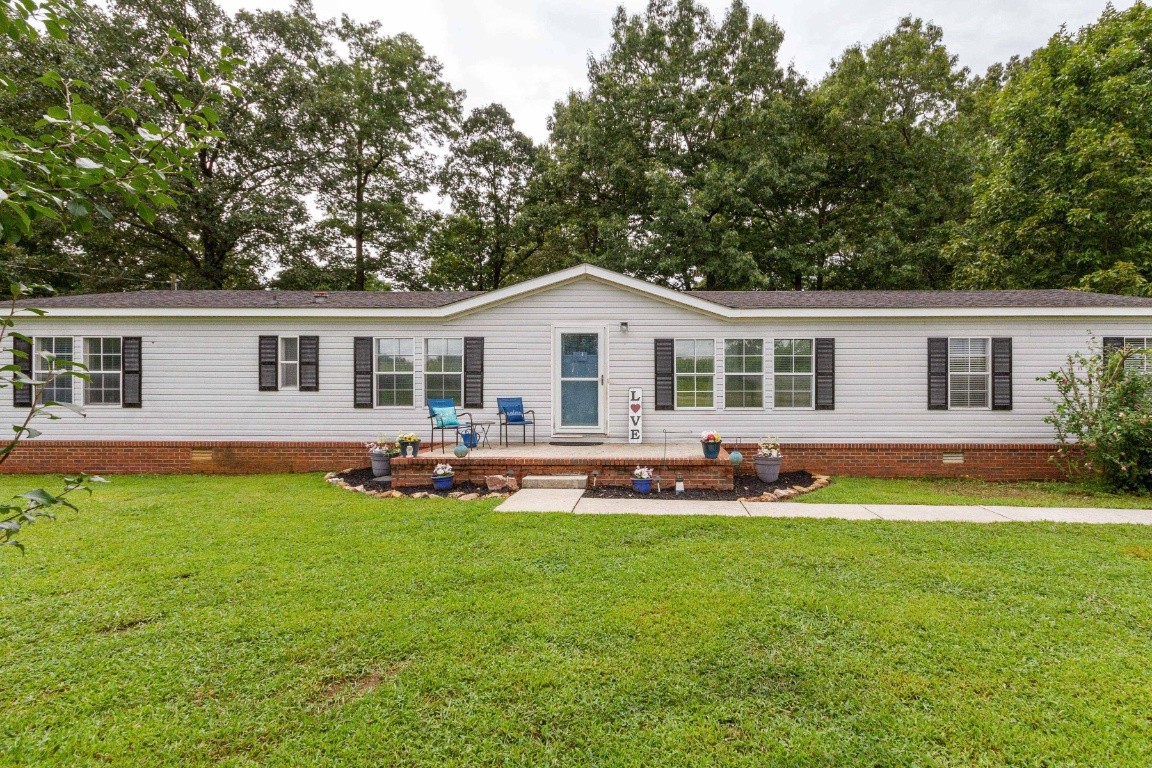 352 Thacker Road Manchester, TN 37355 - Photo 1 of 46 Gallery Image 1