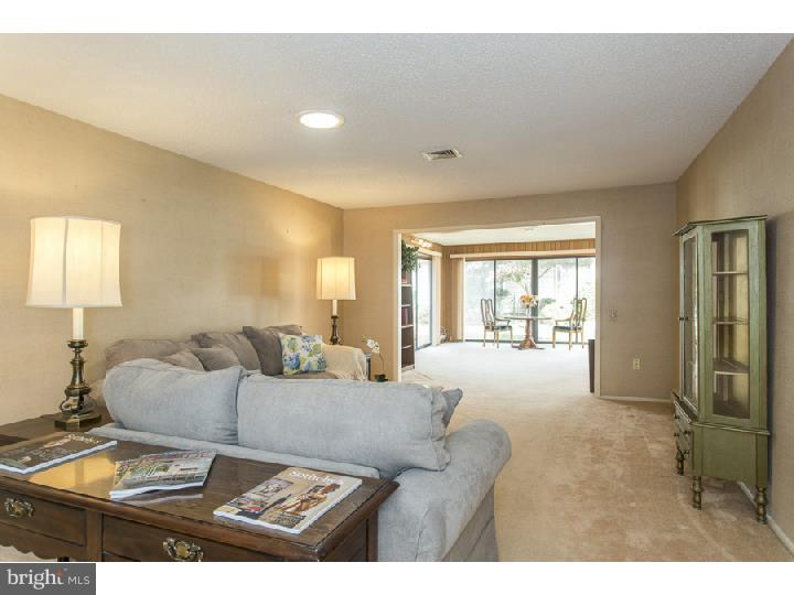 228 Convent Road, Unit B Monroe Township, NJ 08831 - Photo 10 of 25 Living Room
