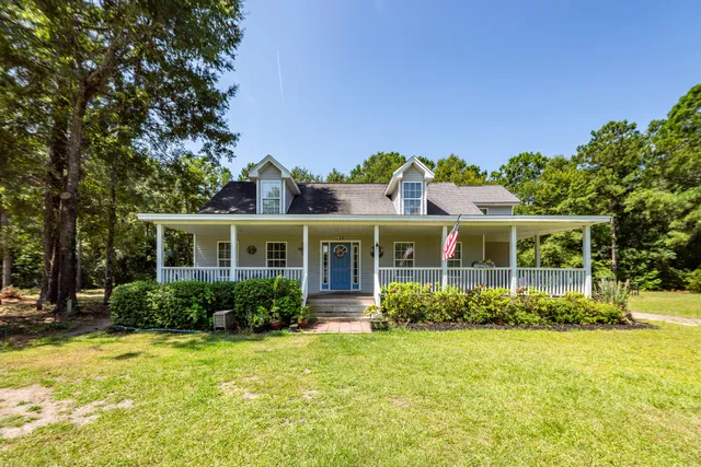 $499,000 | 156 Hidden Hills Road, Cross, SC 29436