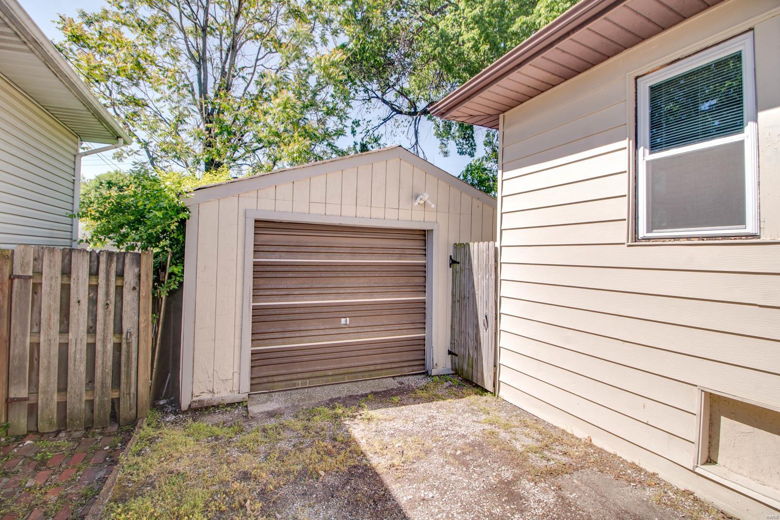 125 West 3rd Street Roxana, IL 62084 - Photo 27 of 31