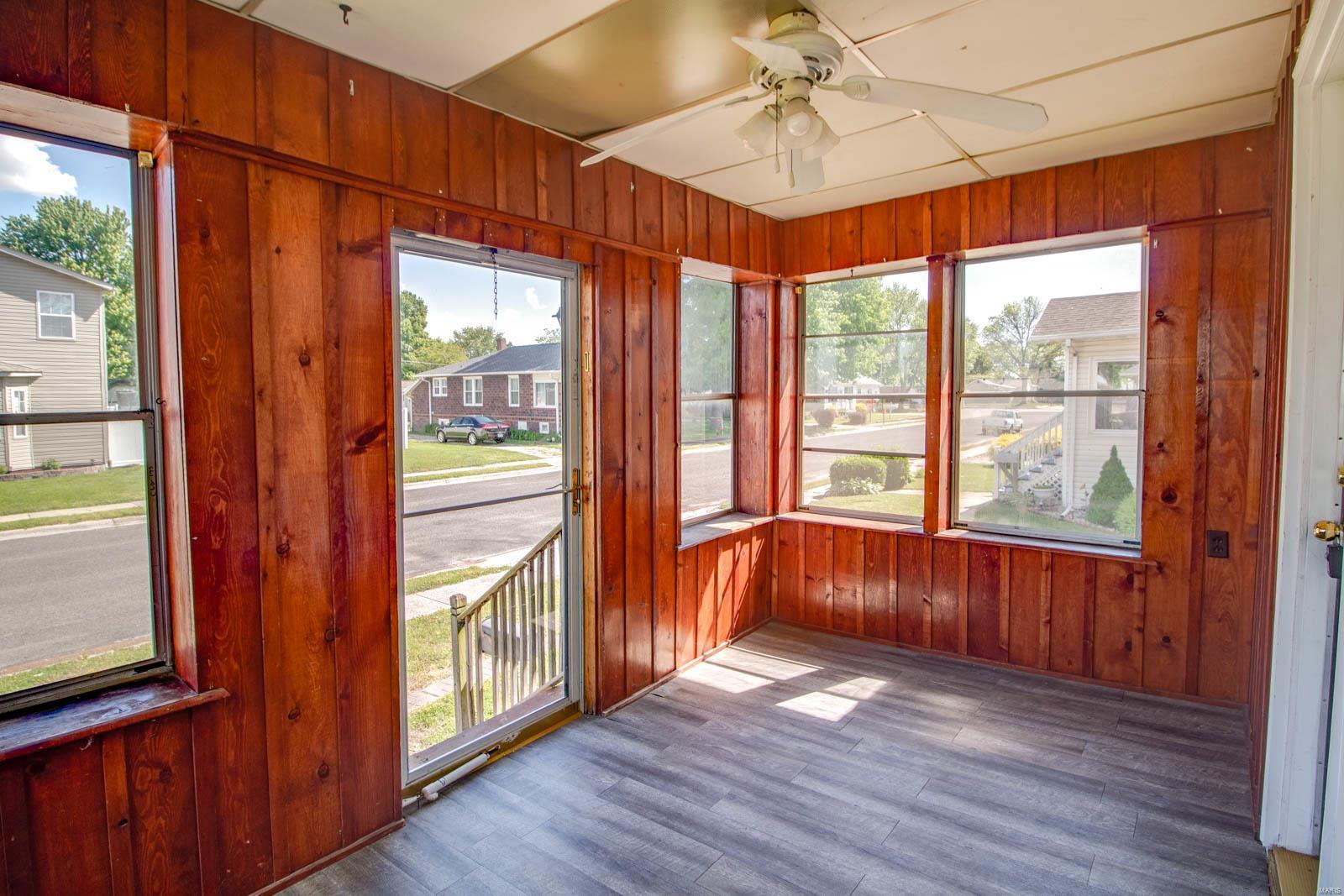 125 West 3rd Street Roxana, IL 62084 - Photo 5 of 31