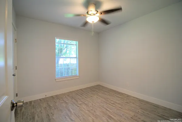 $1,500 | 707 South Olive Street, Unit B, San Antonio, TX 78203