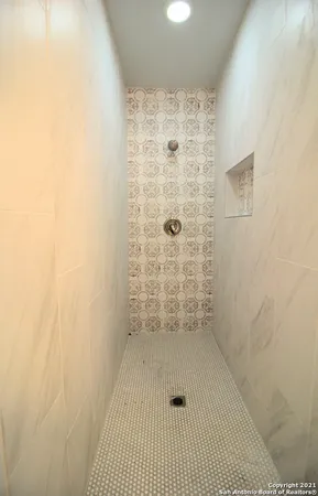 $1,500 | 707 South Olive Street, Unit B, San Antonio, TX 78203