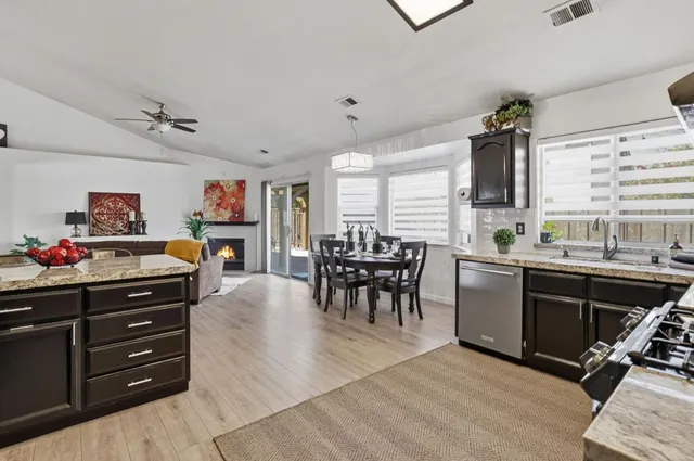 $740,000 | 1680 El Camino De Vida, Hollister, CA 95023