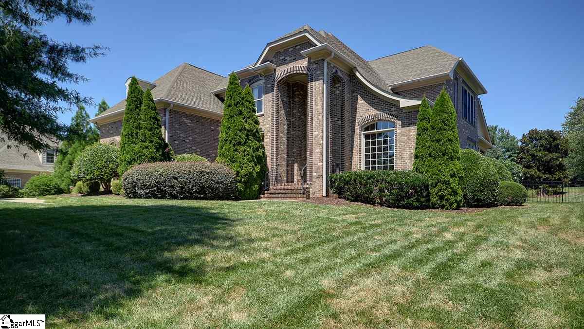 136 Ramsford Lane Simpsonville, SC 29681 - Photo 1 of 36 Gallery Image 1