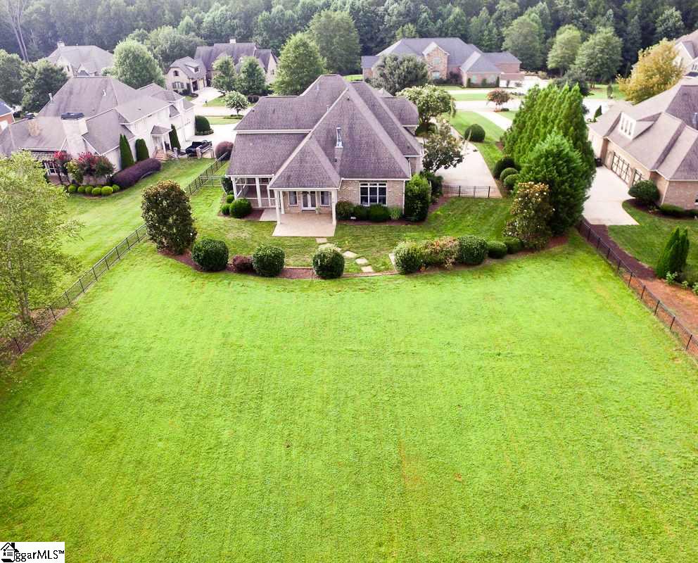 136 Ramsford Lane Simpsonville, SC 29681 - Photo 6 of 36 Gallery Image 6