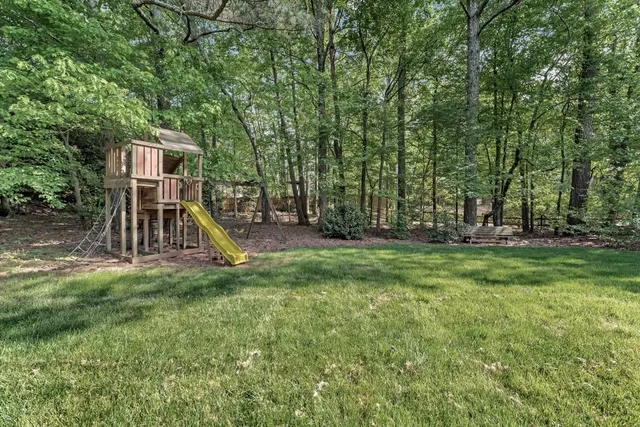 a view of a tennis court
