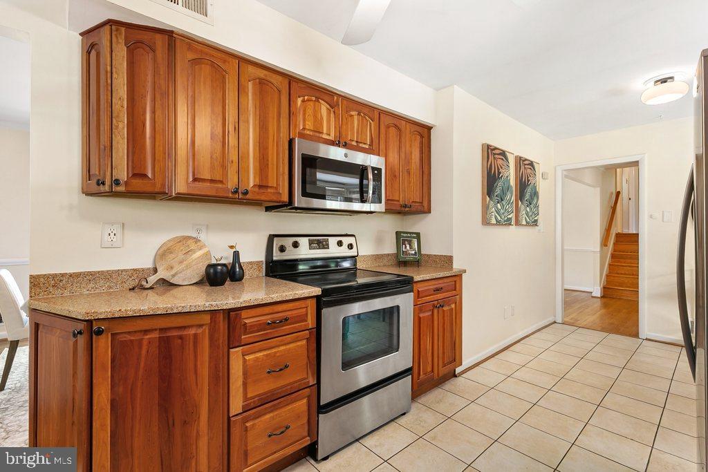 201 Mowbray Road Silver Spring, MD 20904 - Photo 11 of 56