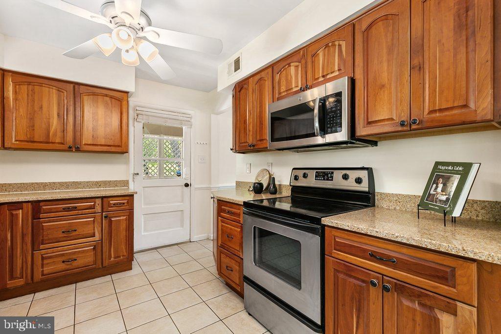 201 Mowbray Road Silver Spring, MD 20904 - Photo 14 of 56