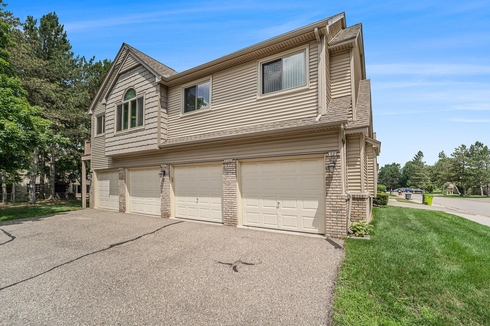 764 South Milford Road Milford, MI 48381 - Photo 15 of 17 Home over Garages