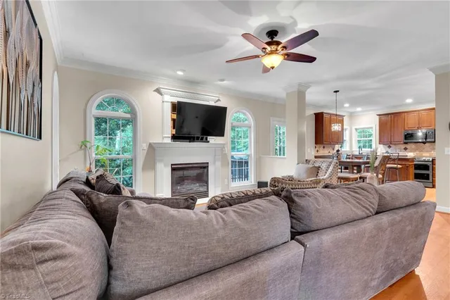 $602,500 | 1106 Appaloosa Court, Summerfield, NC 27358