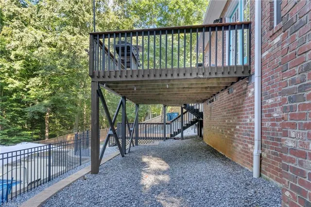 $602,500 | 1106 Appaloosa Court, Summerfield, NC 27358