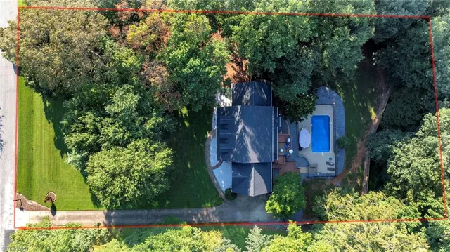 $602,500 | 1106 Appaloosa Court, Summerfield, NC 27358