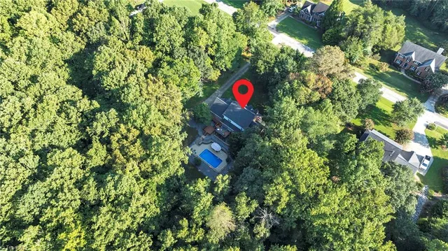 $602,500 | 1106 Appaloosa Court, Summerfield, NC 27358