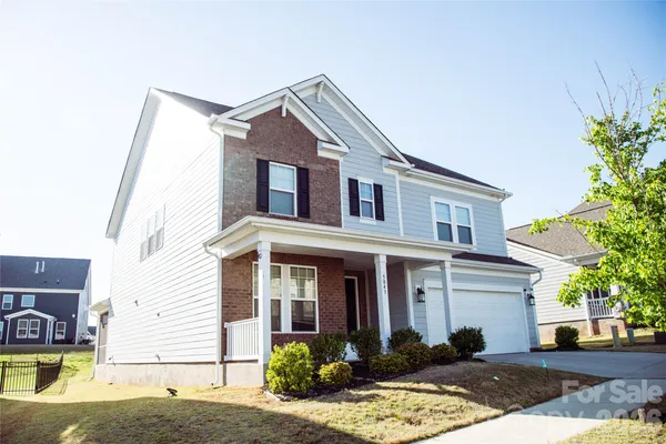 $689,000 | 5043 Kettering Avenue, Fort Mill, SC 29715