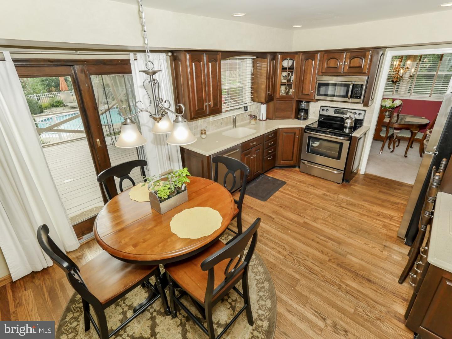 39 Cherokee Road Richboro, PA 18954 - Photo 12 of 25 Kitchen
