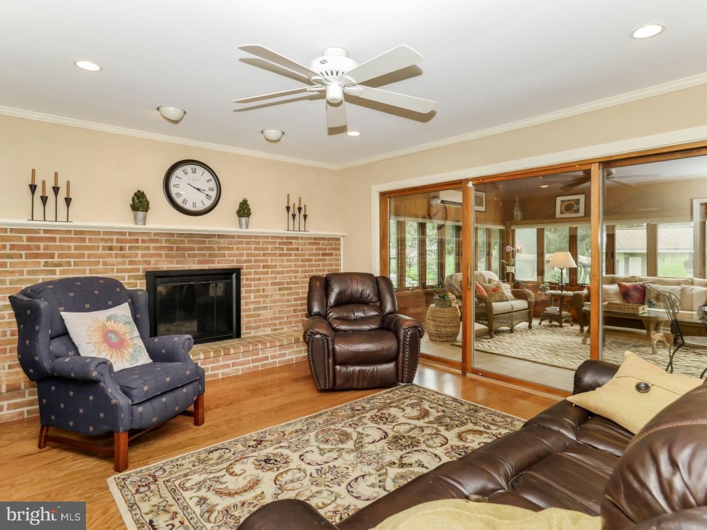39 Cherokee Road Richboro, PA 18954 - Photo 17 of 25 Family Room