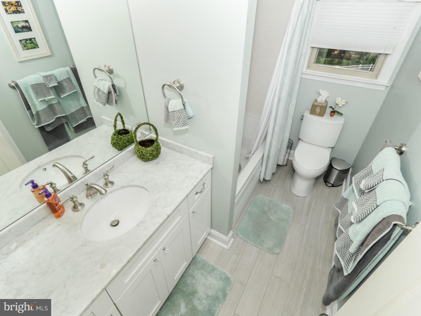 39 Cherokee Road Richboro, PA 18954 - Photo 21 of 25 Bathroom